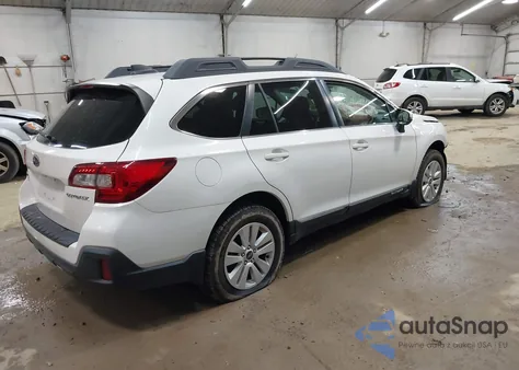 2018 Subaru Outback 2.5I Premium z USA, uszkodzony, nr VIN 4S4BSAFC1J3338612